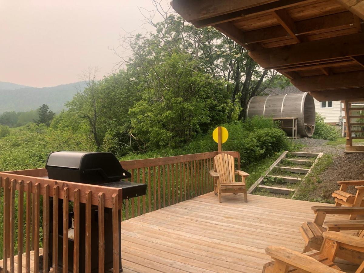 Chalets Les Chanterelles De Forillon L'Anse-au-Griffon Exterior foto